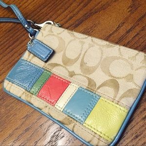 💕COACH💕 Multicolor Small Wristlet